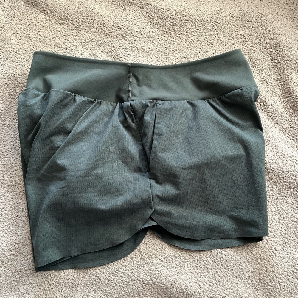 Ultra Stretch Active Running Dark Green Shorts Large - Picture 4 of 9